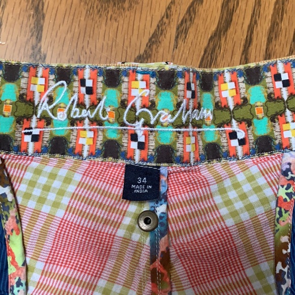 Robert Graham Men’s Pink and Yellow Plaid Shorts - Picture 8 of 10
